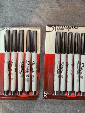 SHARPIE Permanent Markers Ultra Fine Point Black 12 Count 37001